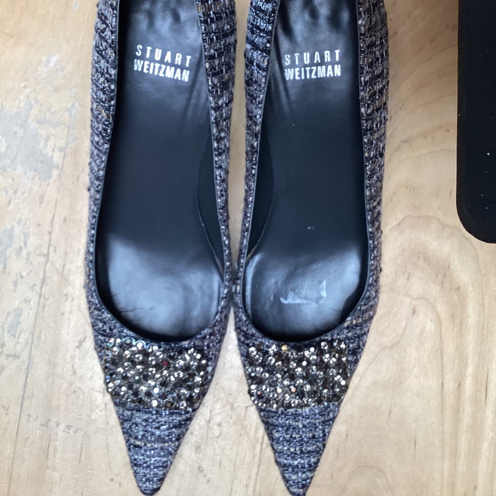 Stuart weitzman , excellent condition; size 7.5 and 3 inches heels